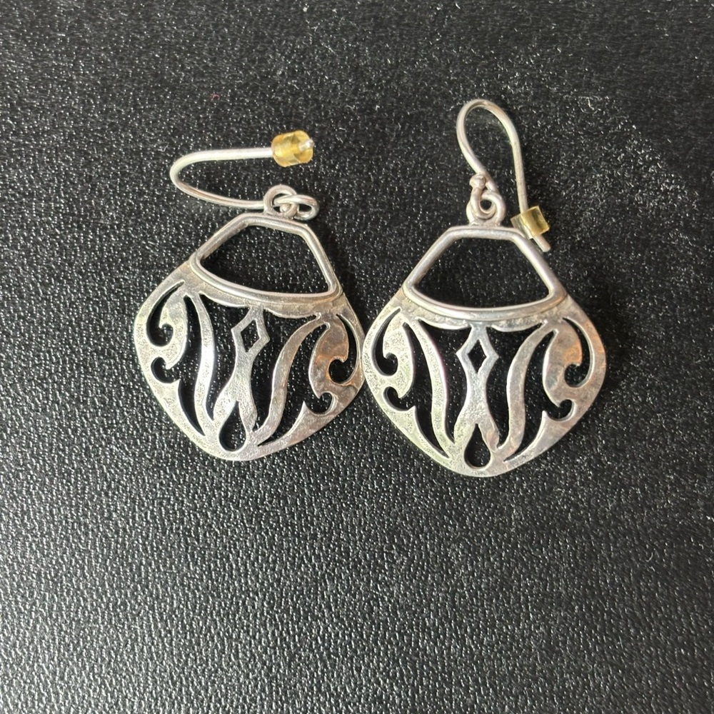 Silpada Parisian Bistro Sterling Silver Earrings!